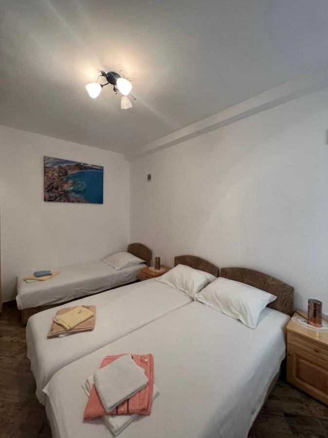 Apartment Njegos 帕里斯特 外观 照片